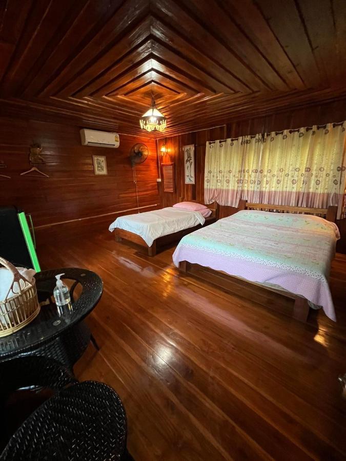 Settee Homestay Nan Eksteriør billede