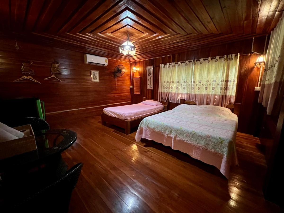 Settee Homestay Nan Eksteriør billede