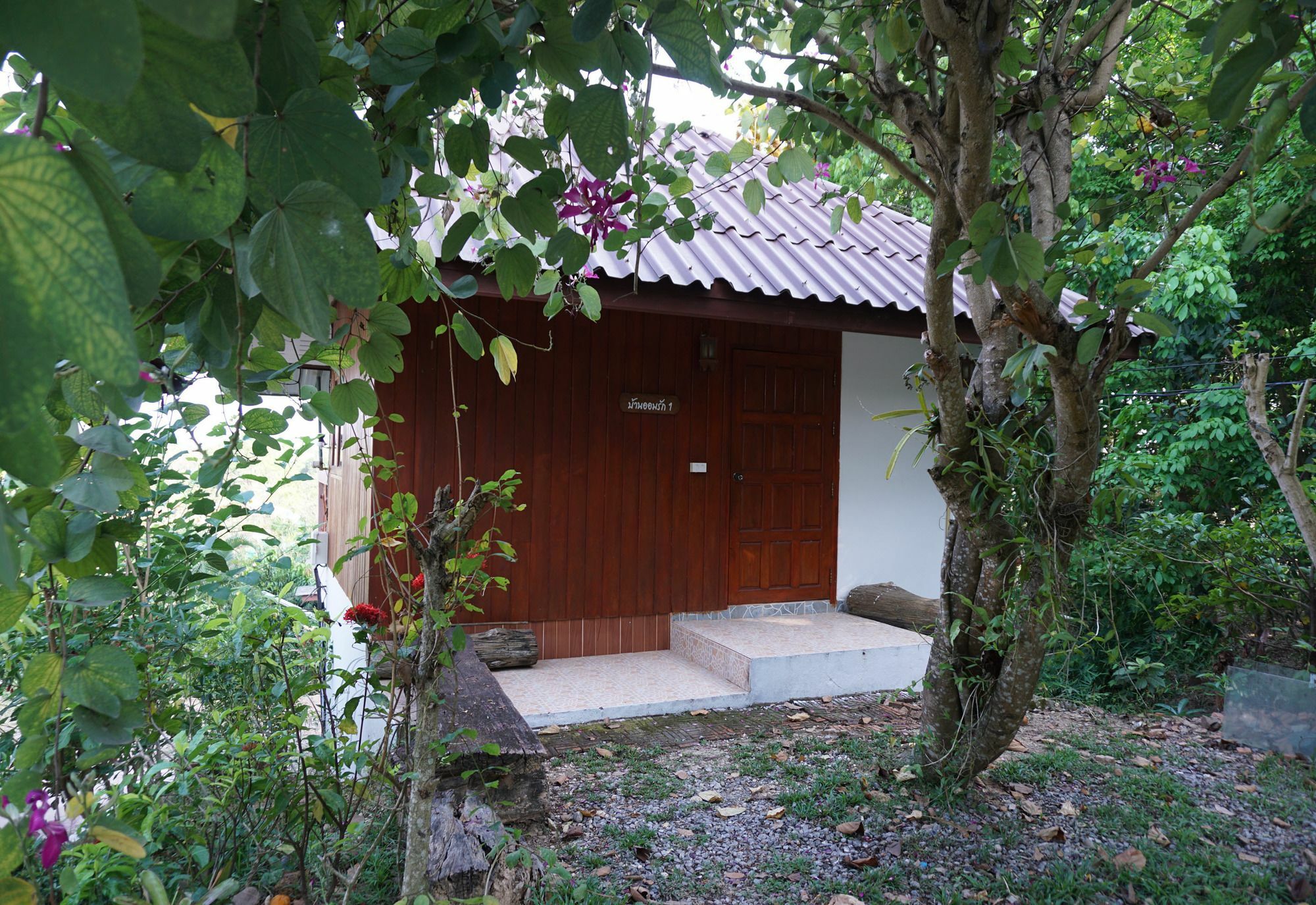 Settee Homestay Nan Eksteriør billede