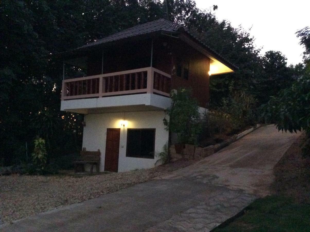 Settee Homestay Nan Eksteriør billede