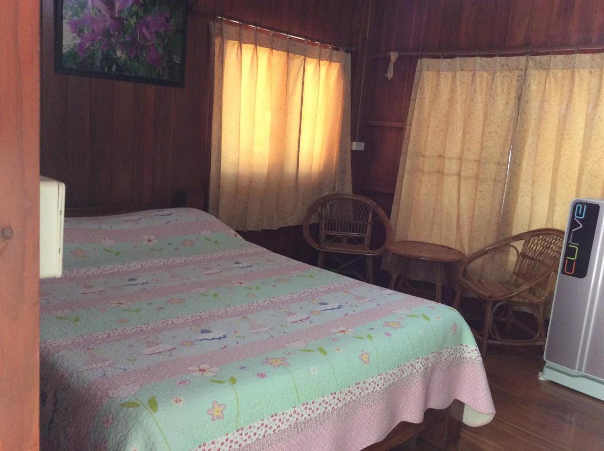 Settee Homestay Nan Eksteriør billede