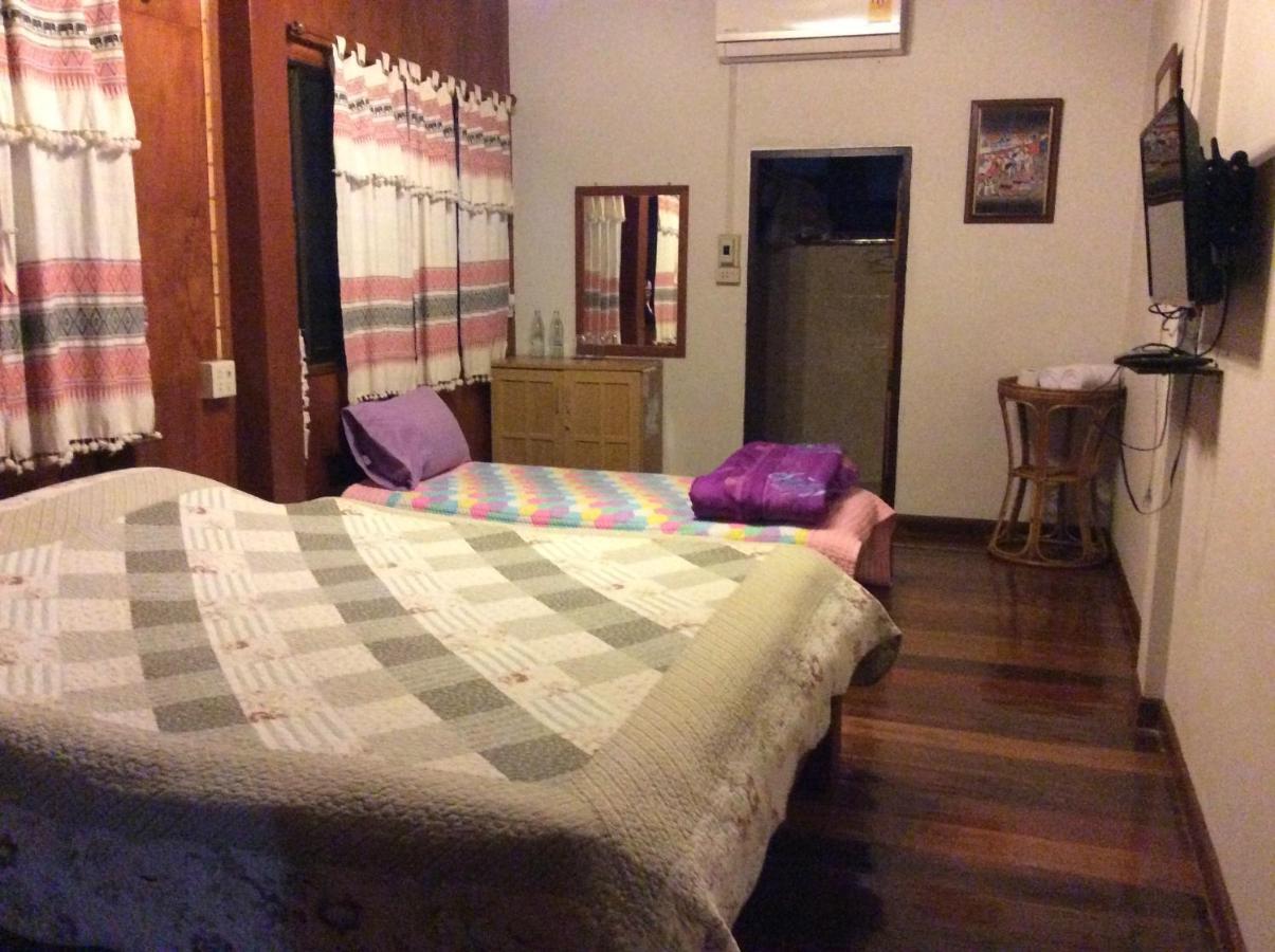 Settee Homestay Nan Eksteriør billede