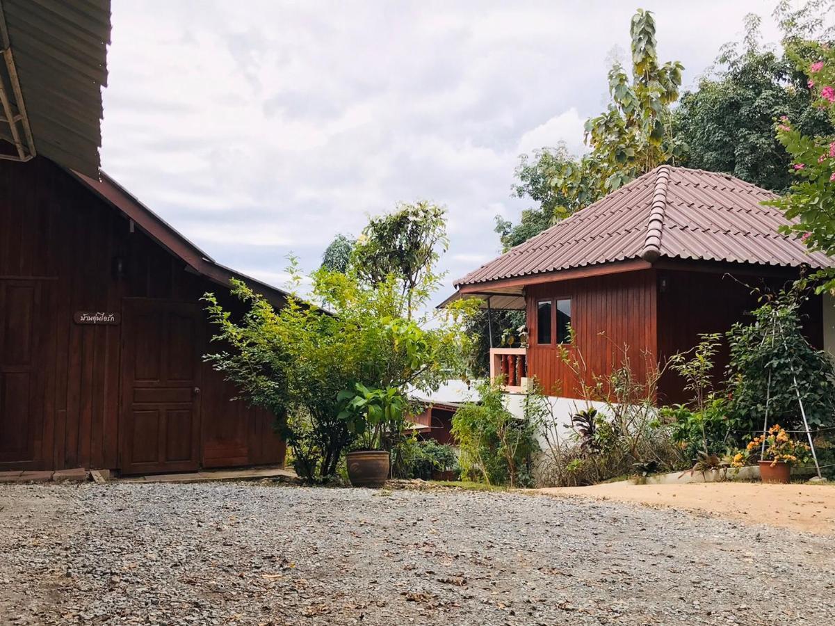 Settee Homestay Nan Eksteriør billede